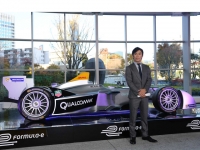 佐藤琢磨は日英のF3選手権を経てF1にステップアップ。2002年ジョーダン、2003～05年B･A･R、2006～08年 スーパーアグリF1から出場している